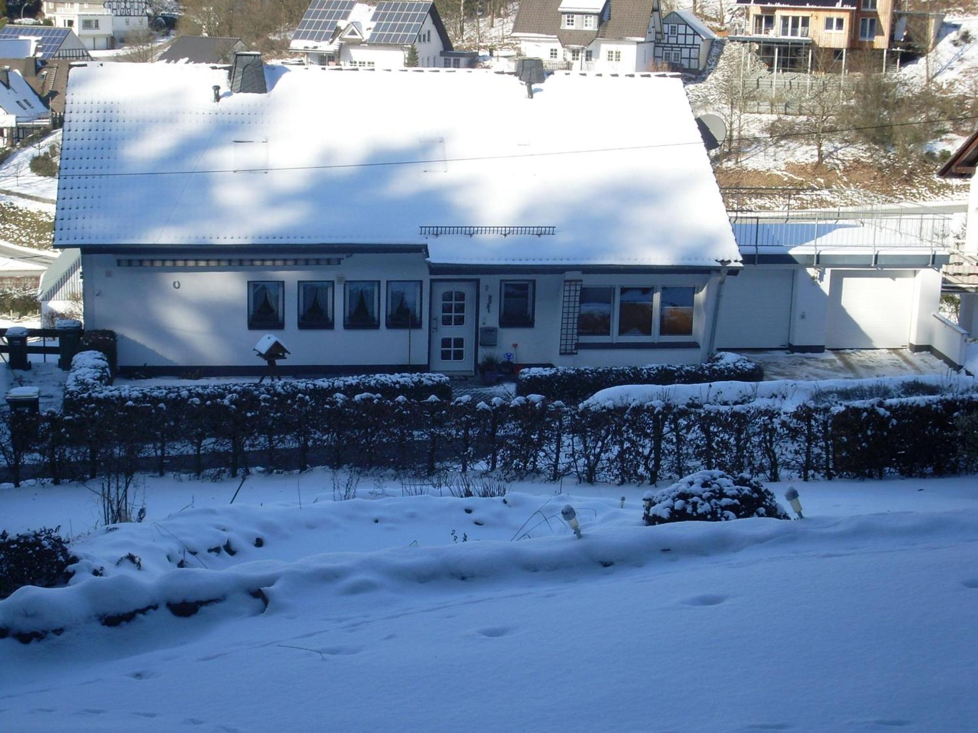 Ferienwohnung Am Waldrand Schmallenberg Exterior photo